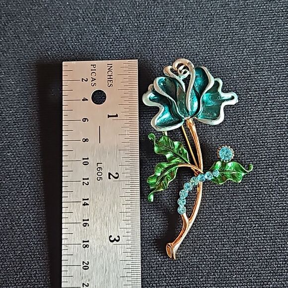 Funky Vintage Rose  & Rhinestone Pin Brooch - Picture 7 of 7